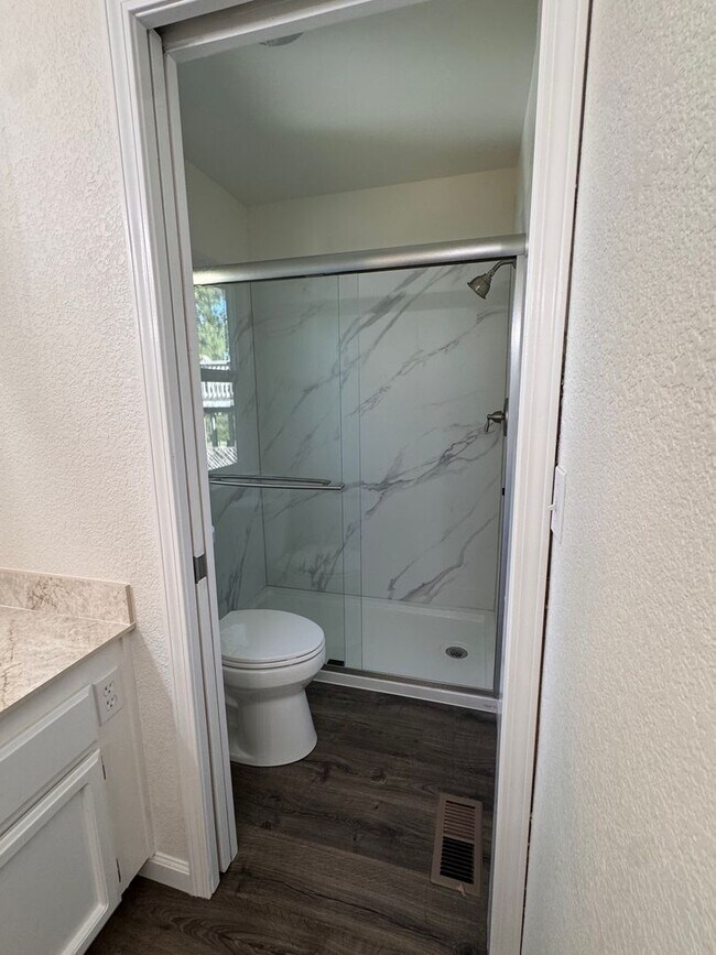 Building Photo - 11318 Torrey Pines Dr