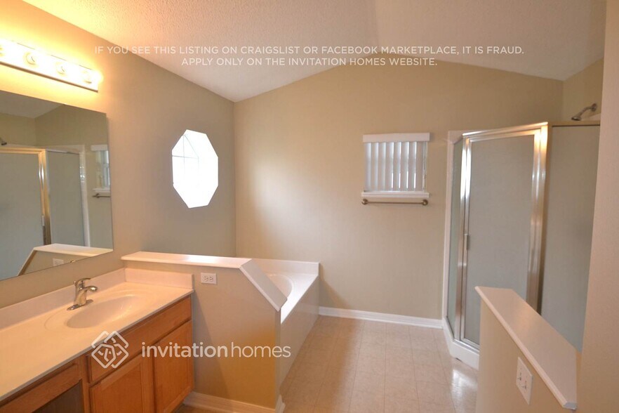 Building Photo - 5148 Laval Dr