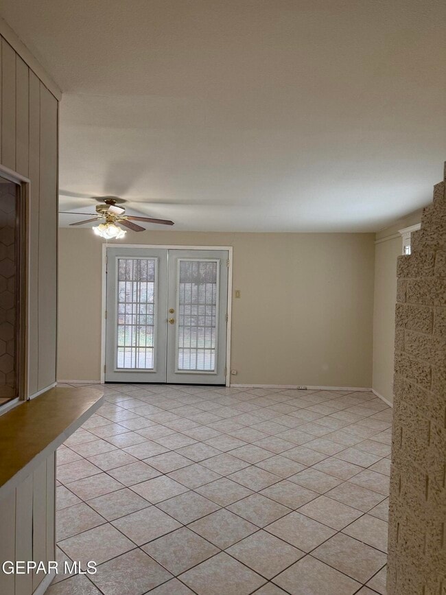 Building Photo - 220 Rio Tinto Dr