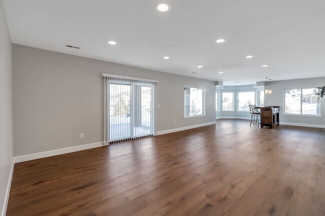Building Photo - **Beautiful 5 Bed 4 Bath home for rent in ...