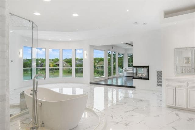 Building Photo - 656 Timbercrest Cir