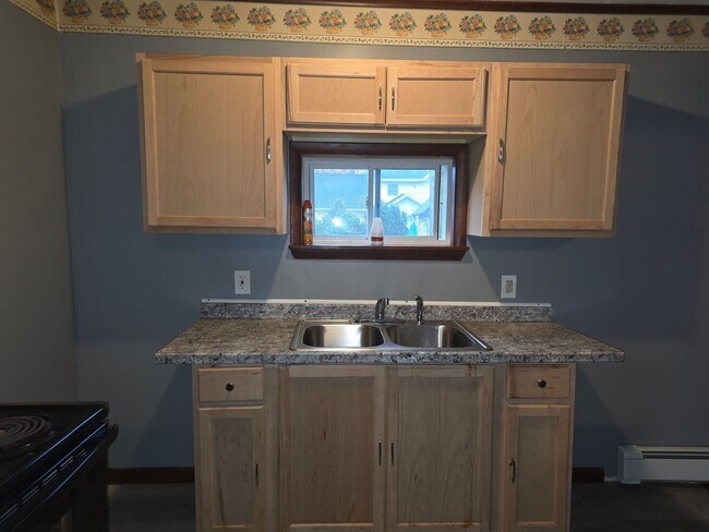 Building Photo - 316 Worth St