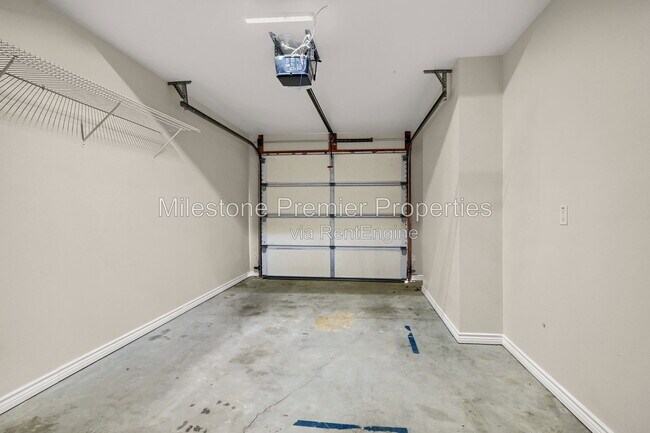 Building Photo - 1025 Rice St