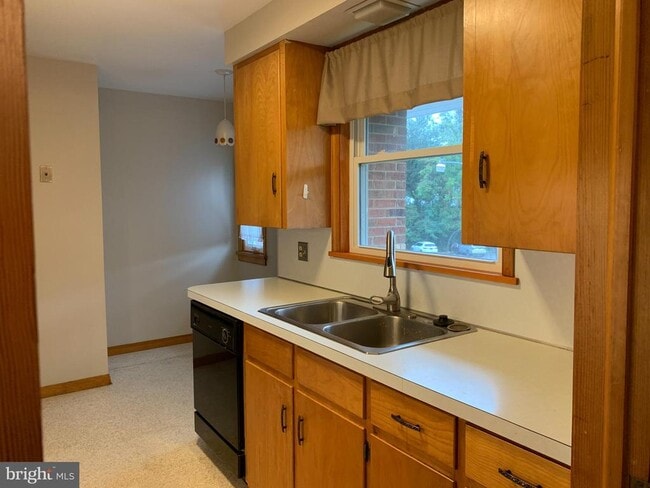 Building Photo - 111 Green St