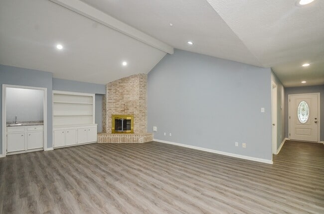 Building Photo - 7703 Quail Meadow Dr
