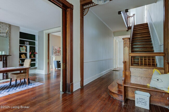 Building Photo - 1422 Highland Ave