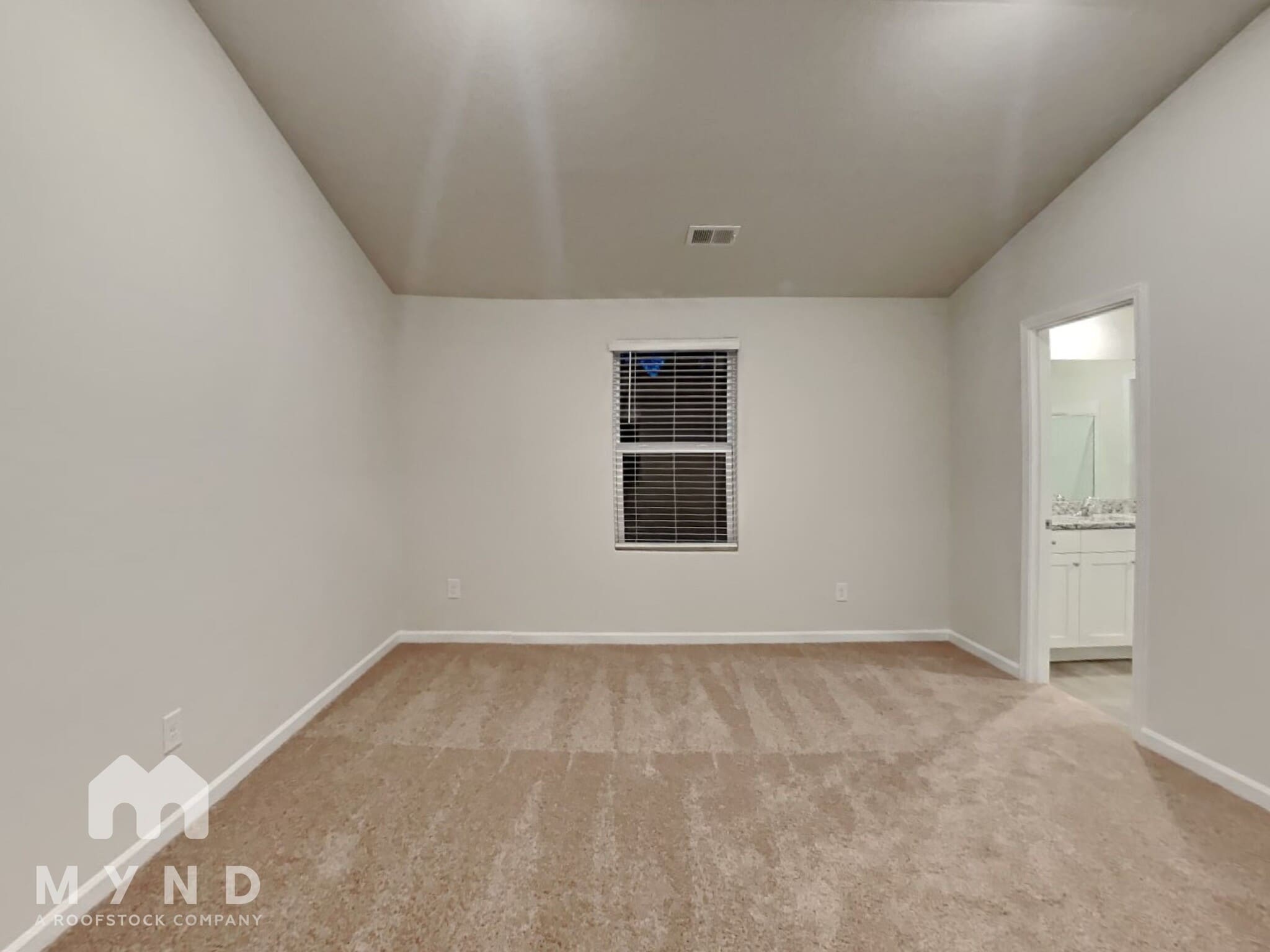 Building Photo - 325 Ivy Bank Dr