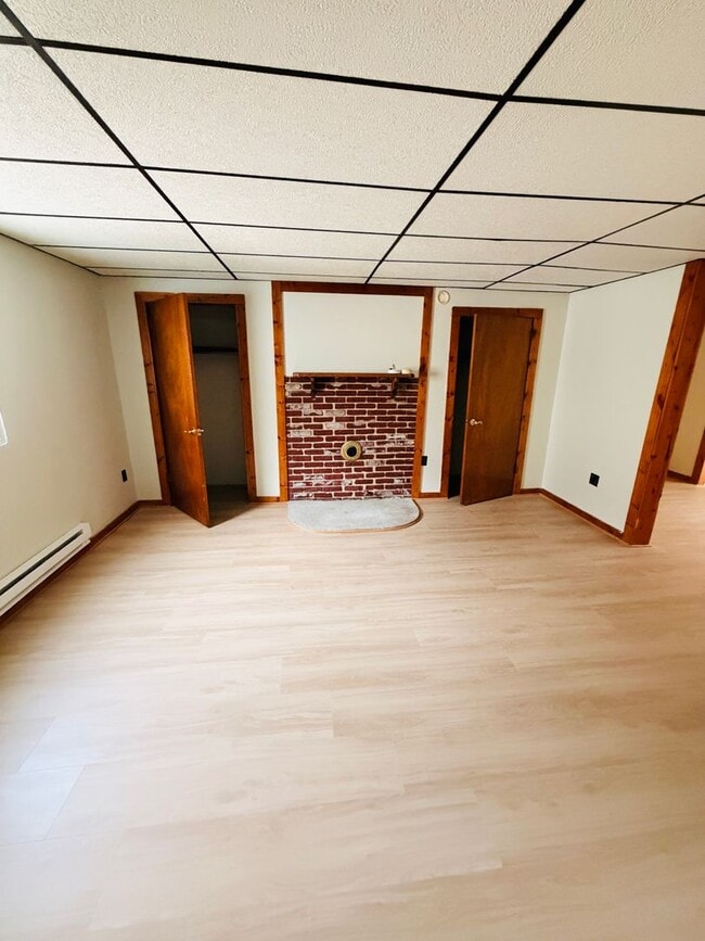 Building Photo - 21 Kosciusko Way