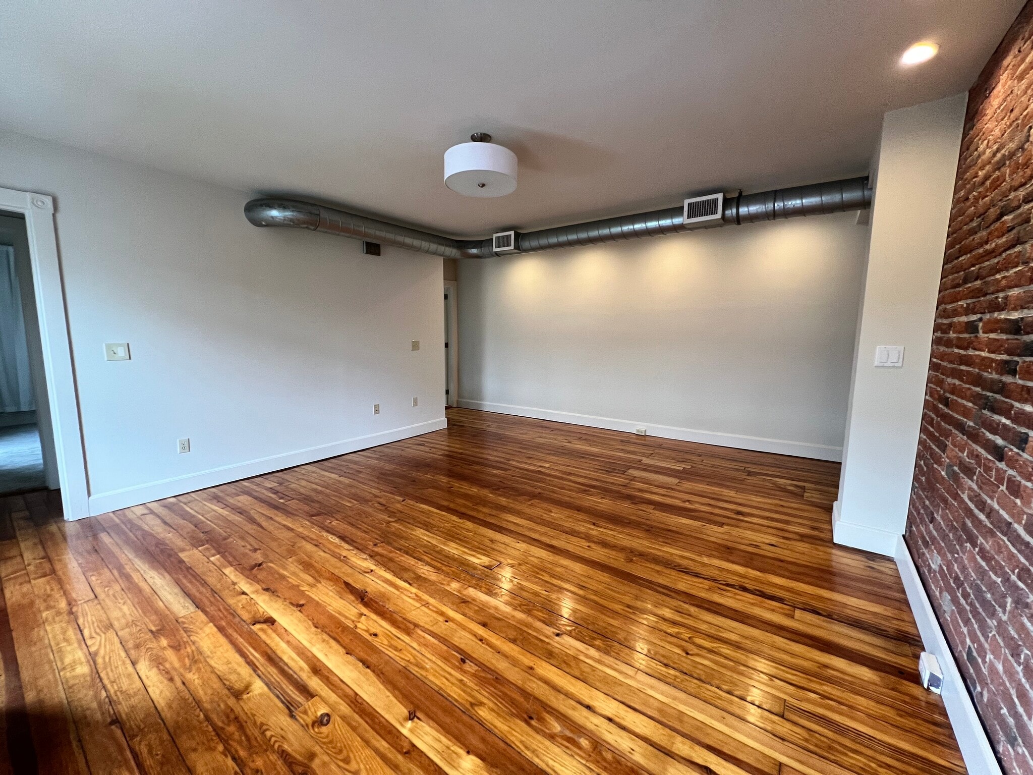 Building Photo - 838 W Gordon St