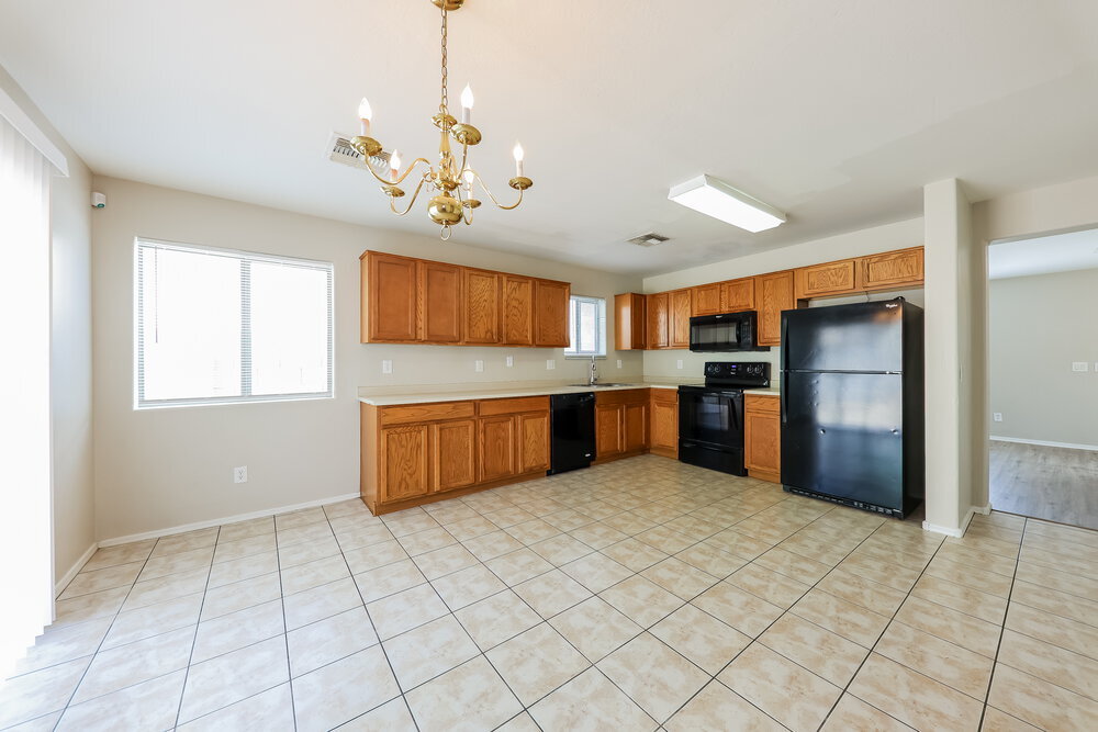 Building Photo - 7222 S 37th Dr