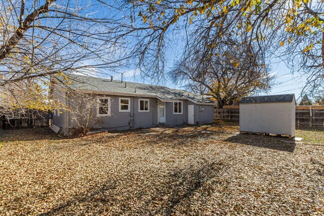 Building Photo - 1635 S Meade St