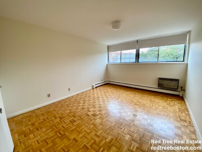 Building Photo - 28 Sidlaw Rd