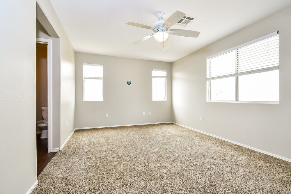 Building Photo - 10381 Adrianna Ave