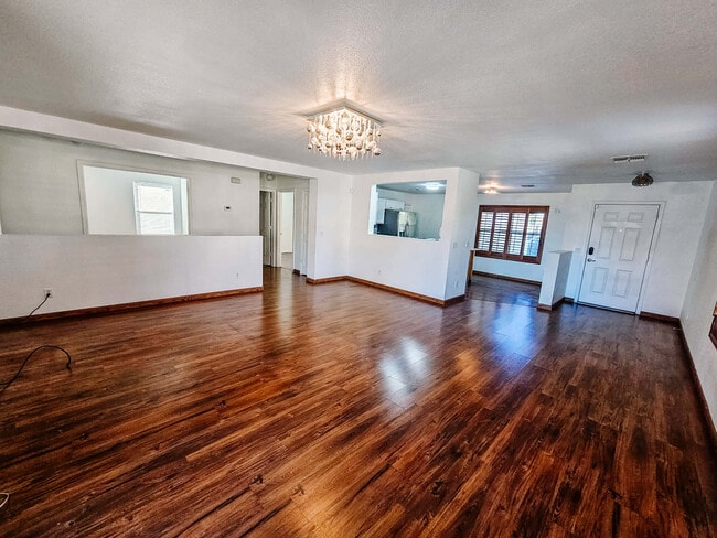 Building Photo - 3552 N Riverhaven Dr