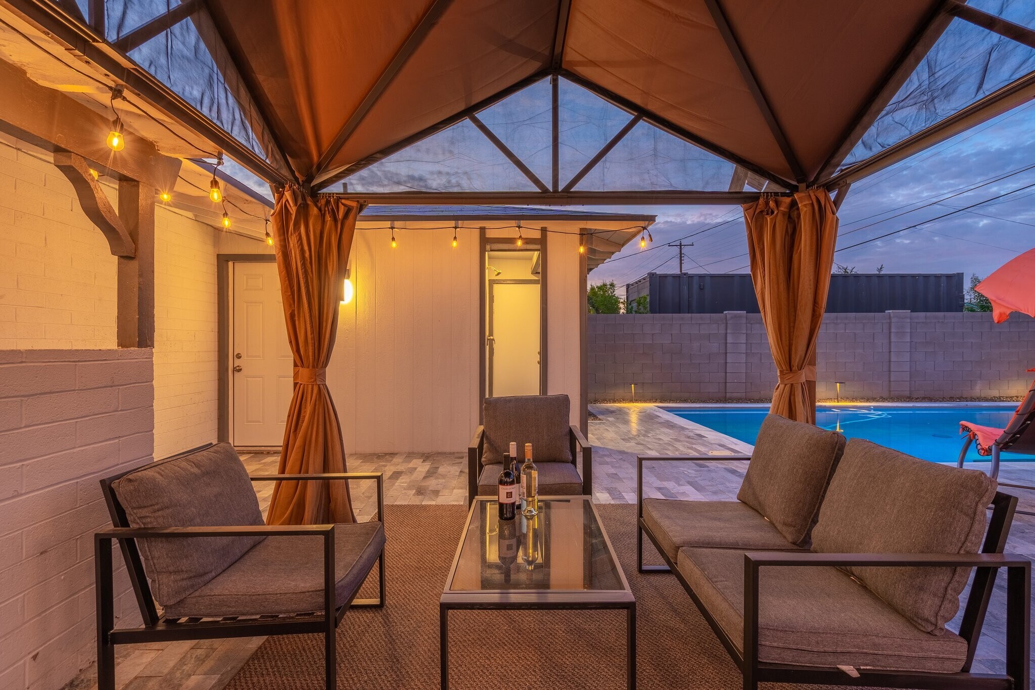 Building Photo - 7902 E Latham St