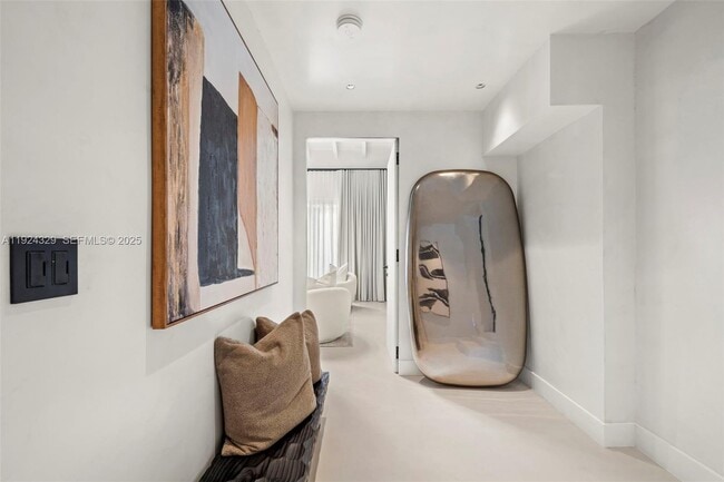 Building Photo - 244 W San Marino Dr