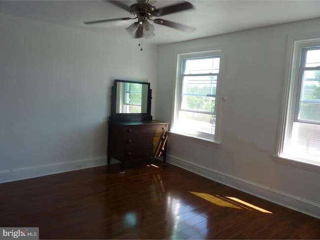 Building Photo - 428 N 31st St