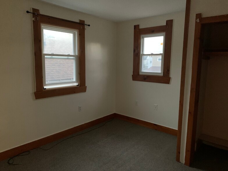 Building Photo - 19 Fulton St