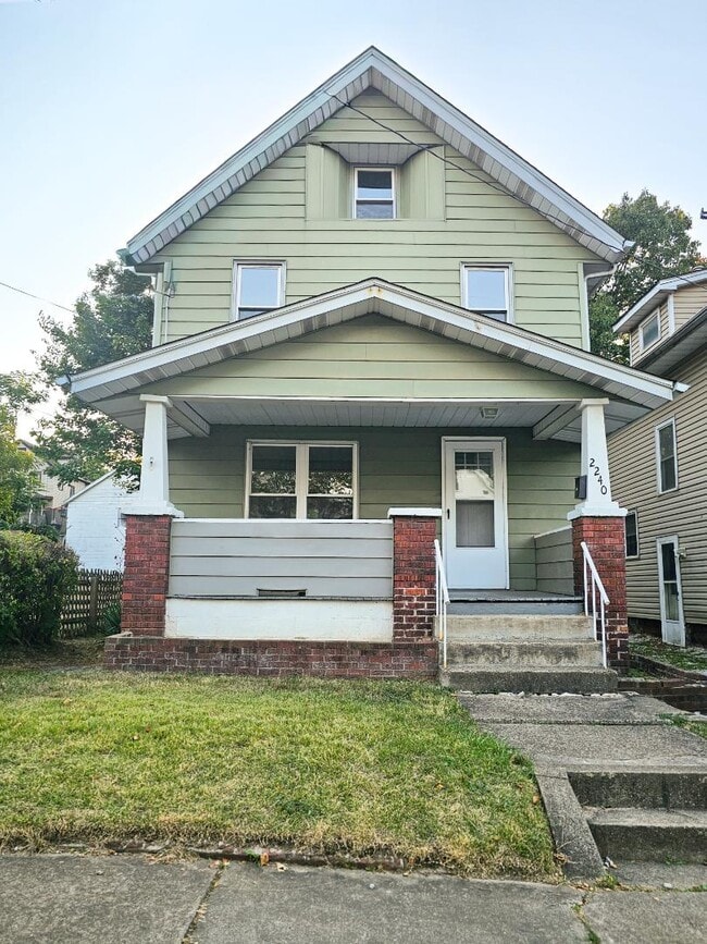 Primary Photo - 2240 5th St SW