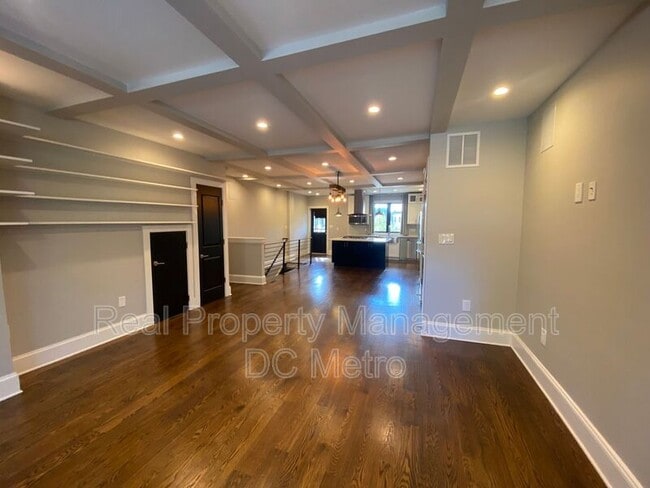 Building Photo - 715 Florida Ave NE