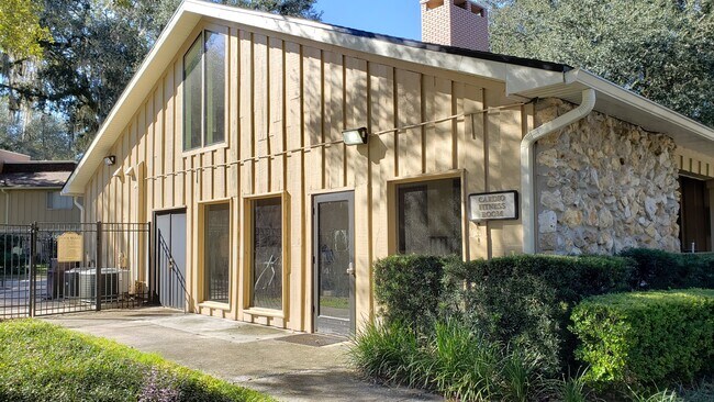 Building Photo - 507 NW 39th Rd