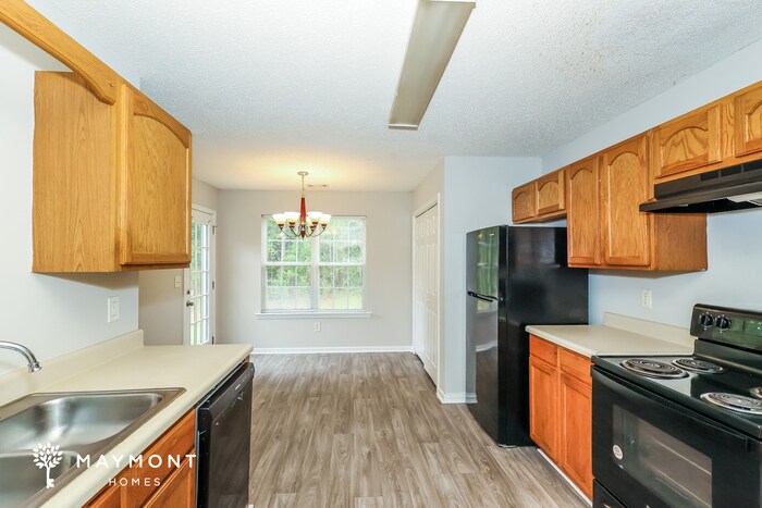 Building Photo - 26 Mineral Springs Ln