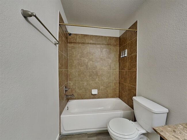 Building Photo - 17103 Amarose Dr