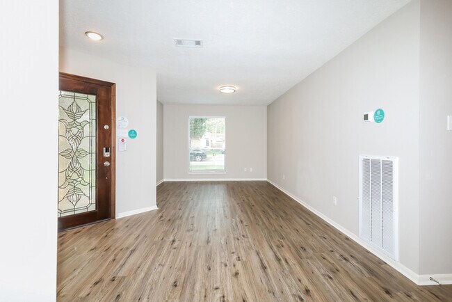 Building Photo - 17223 Chapel Pine St