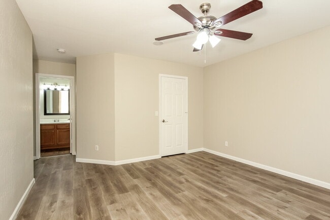 Building Photo - 6034 Castano Dr