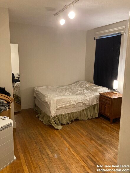 Apt 8 - 1673 Commonwealth Ave