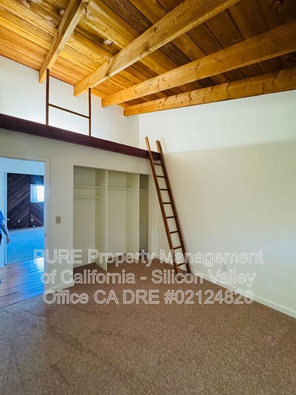Building Photo - 2325 7th Ave