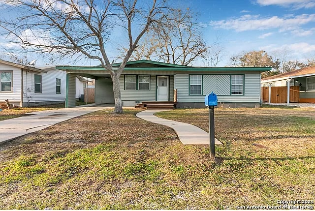 Building Photo - 215 Legion Dr W