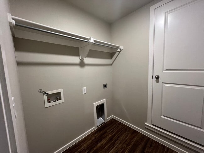 Building Photo - Available June in Frenship ISD: 3-Bedroom, 2-Bath Home!