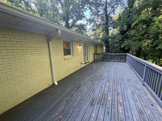 Building Photo - 1413 David Cir