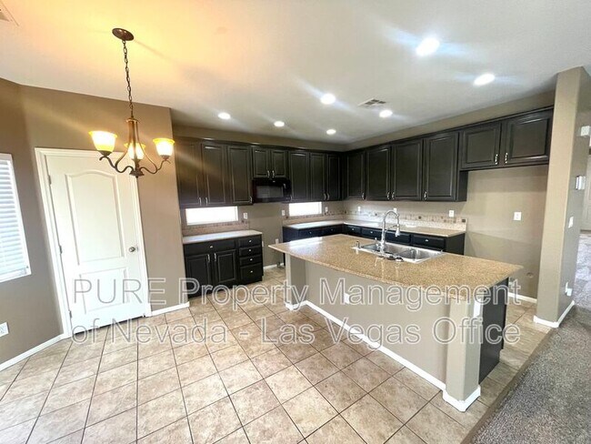 Building Photo - 3904 Ropers Ranch St