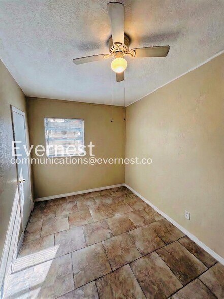 Building Photo - 2925 N 46th St