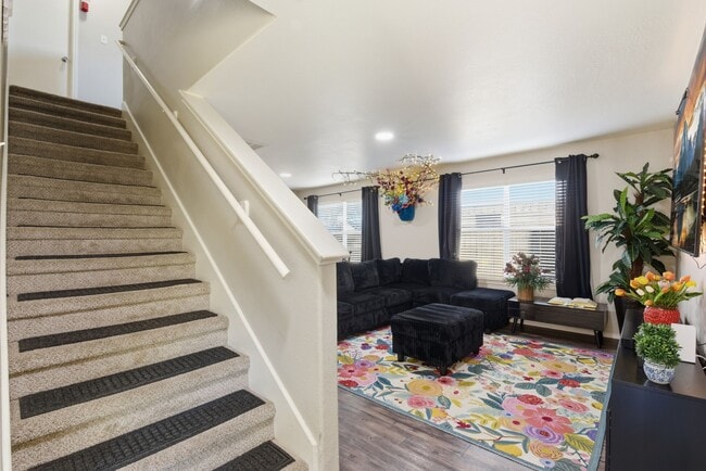 Building Photo - 9519 Maple Green Ln