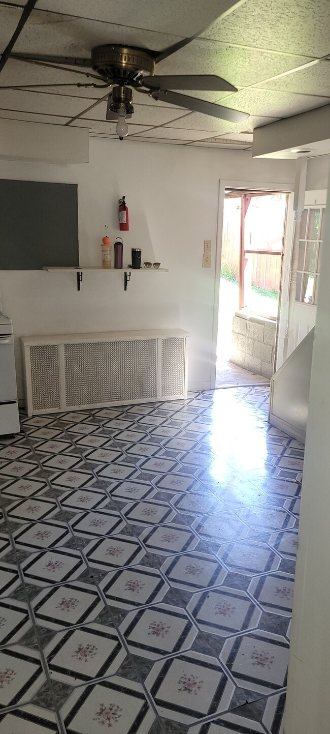 Building Photo - 808 Steuben St