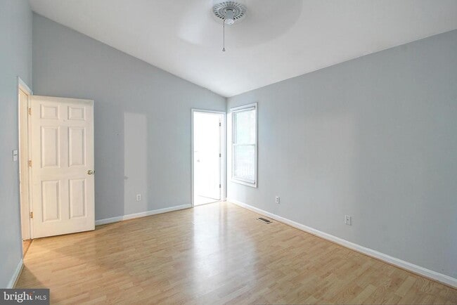 Building Photo - 6709 W Lakeridge Rd
