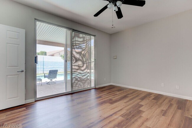 Building Photo - 325 Brilliant Summit Cir