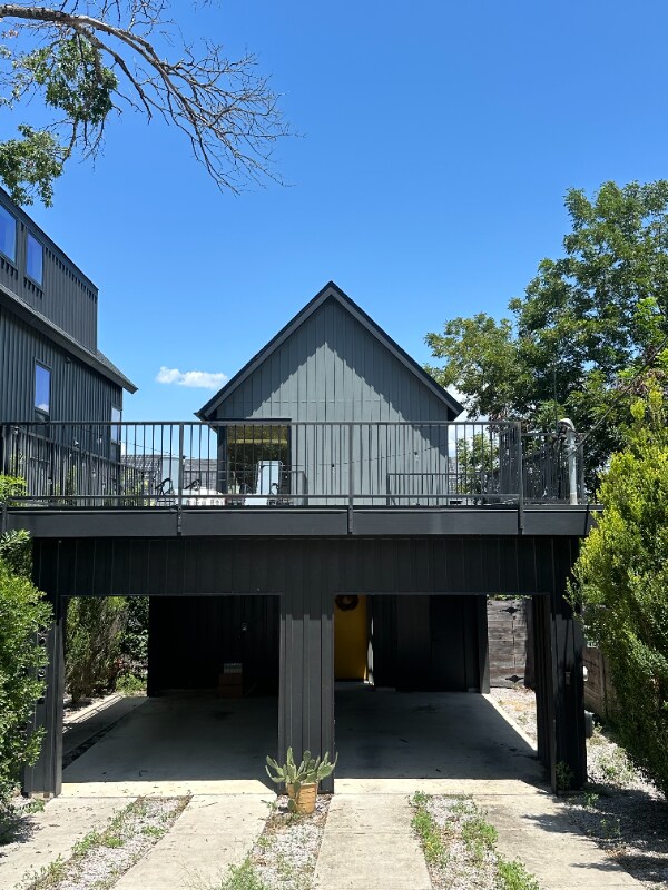Building Photo - 2205 Curtis Ave