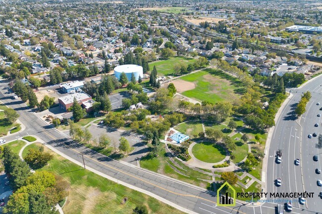 Building Photo - Beautifully Remodeled 3-Bedroom Home for Rent