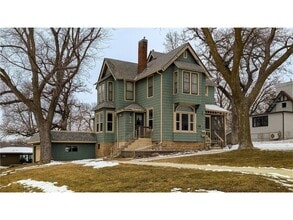 Building Photo - 519 Park Ave