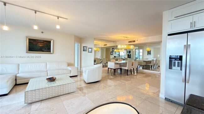 Building Photo - 3530 Mystic Pointe Dr