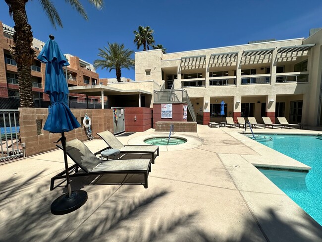 Building Photo - Terrific 2-Bedroom Condo in Guard gated community