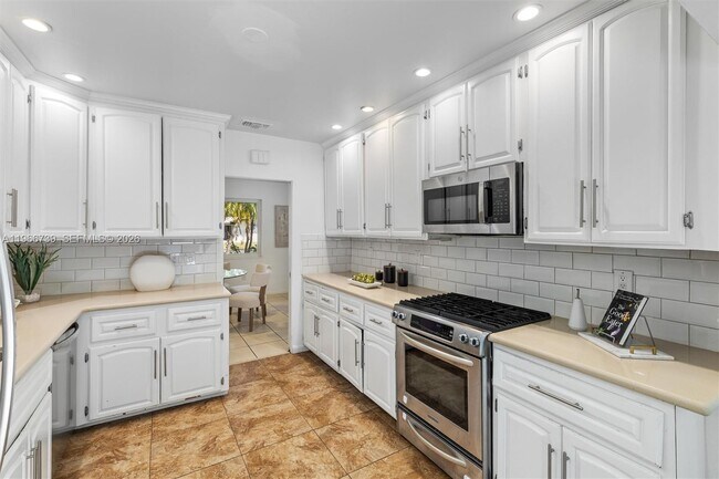 Building Photo - 8260 SW 133rd St