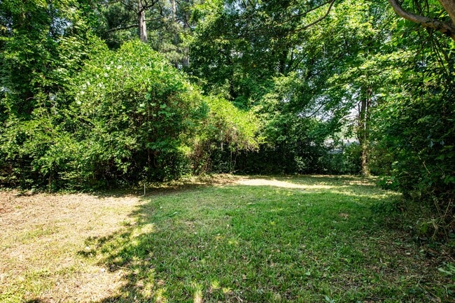 Building Photo - 1555 Venetian Dr SW
