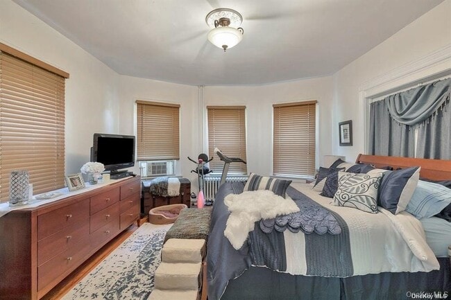 Building Photo - 26 Burtis Ave