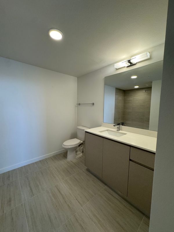 Building Photo - 5579 Millennia Park Dr