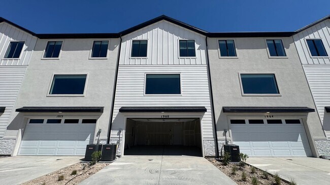 Building Photo - Brand new 3 Bedroom 3 Bath in Payson!
